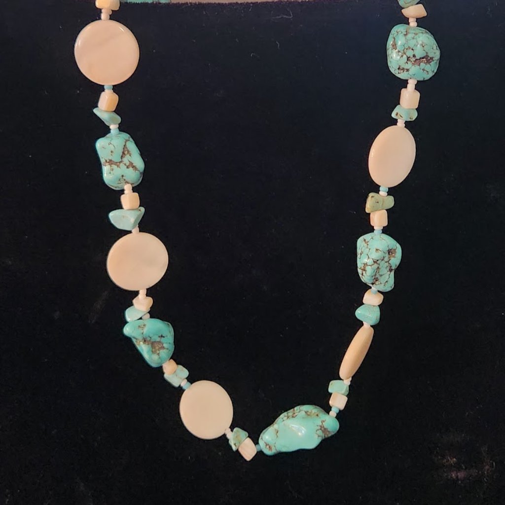 Turquoise Nugget Shell Necklace 16$